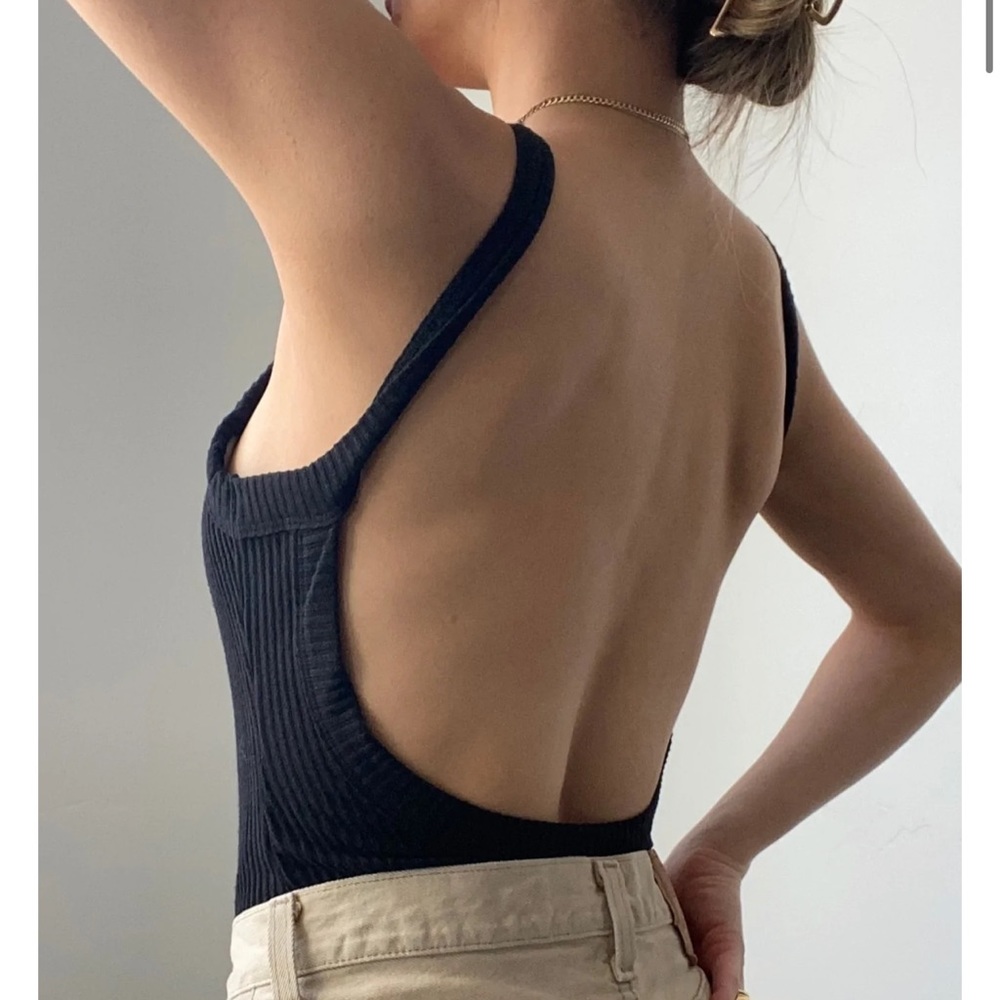 Briavia “TRENTON” OPEN BACK KNIT RIBBED BODYSUIT BLACK, Size XS